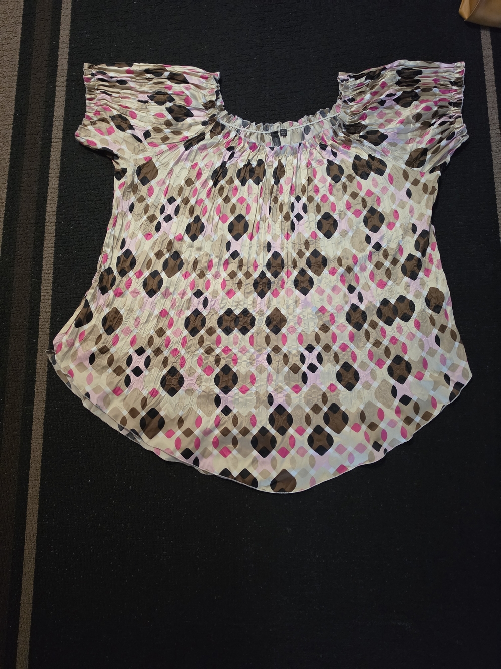 Patterned Short Sleeve Blouse in Pink, Brown and Cream